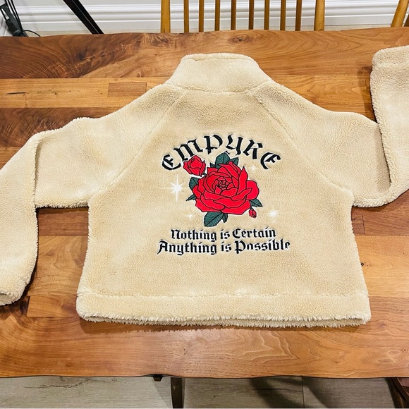 Empyre Jackets & Blazers - Empyre Sherpa Teddy Pullover MediumRose
Embroidered Emma Chamberlain Cozy Grunge
